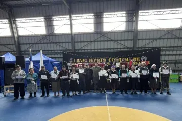 “CURACO DE VÉLEZ TUVO SU 1 er. CAMPEONATO COMUNAL DE CUECA CHILOTA DEL ADULTO MAYOR” - Wapi Chilwe