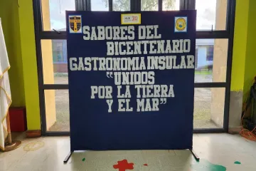 “SABORES DEL BICENTENARIO: CELEBRANDO EL DÍA DE LA COCINA CHILENA CON IDENTIDAD INSULAR” - Wapi Chilwe
